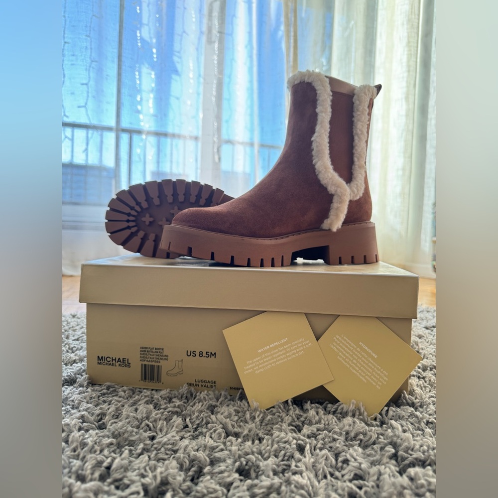 New Michael Kors Boots